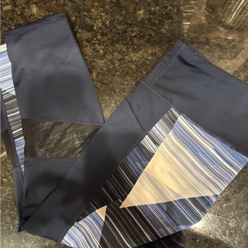 LuLaRoe Women's Striped Joggers in Black and Blue Size Large- NEVER Worn - Picture 3 of 3
